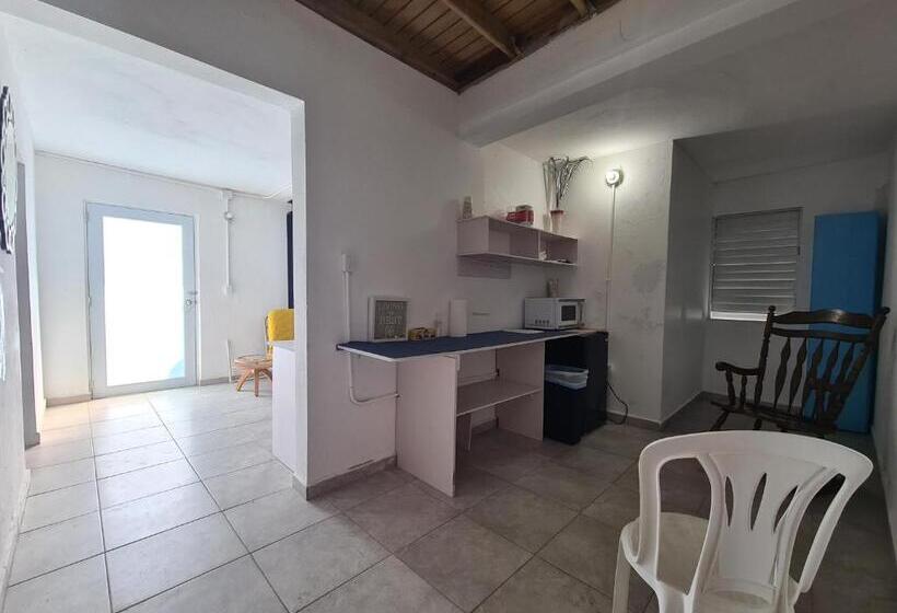 پانسیون Party Hostel San Juan