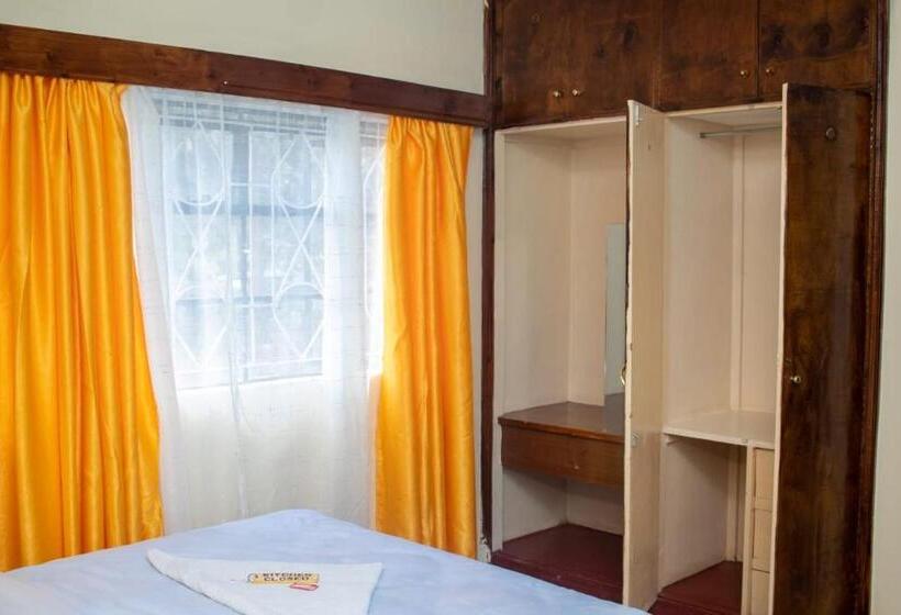 پانسیون Themes Guesthouse, Nanyuki