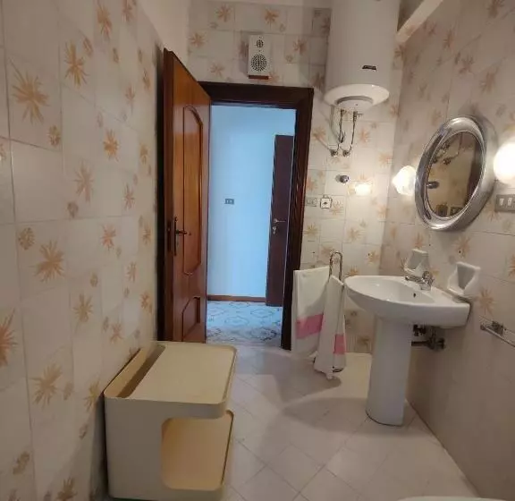 تختخواب و صبحانه Villa Varano