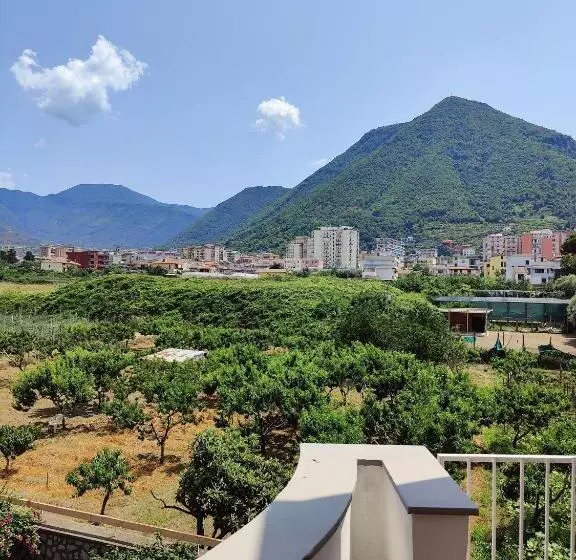 تختخواب و صبحانه Villa Varano