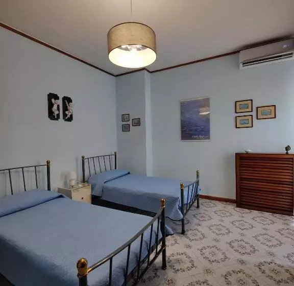 تختخواب و صبحانه Villa Varano