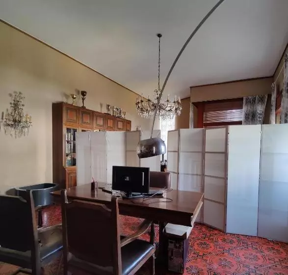 تختخواب و صبحانه Villa Varano