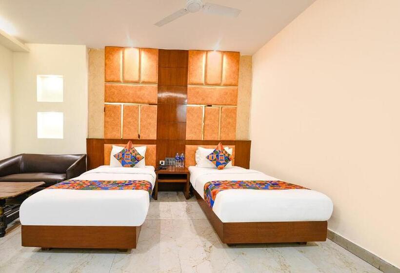 Fabhotel Billion Inn