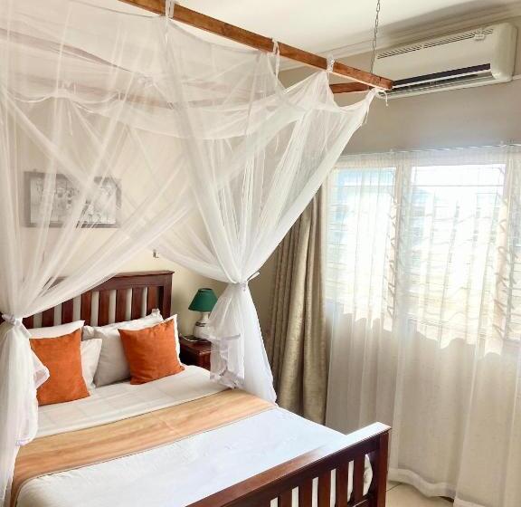 هتل Ilala Crest Lodge