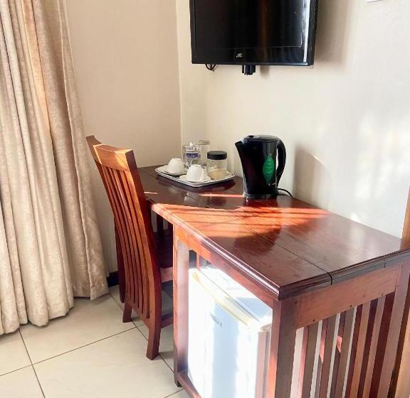 هتل Ilala Crest Lodge