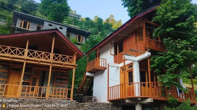 ホテル Neer Tarang Home Stay Jibhi