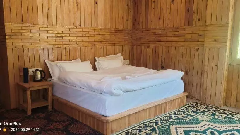 ホテル Neer Tarang Home Stay Jibhi