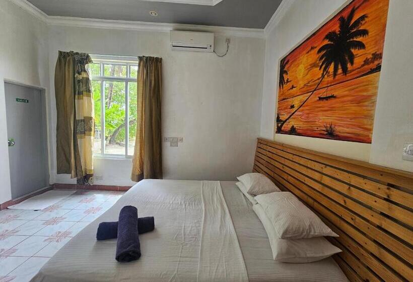 پانسیون Coquillage Inn