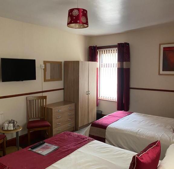 פנסיון Evanescent Bar And Rooms