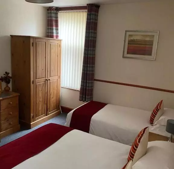 Majatalo Evanescent Bar And Rooms