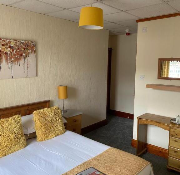 פנסיון Evanescent Bar And Rooms