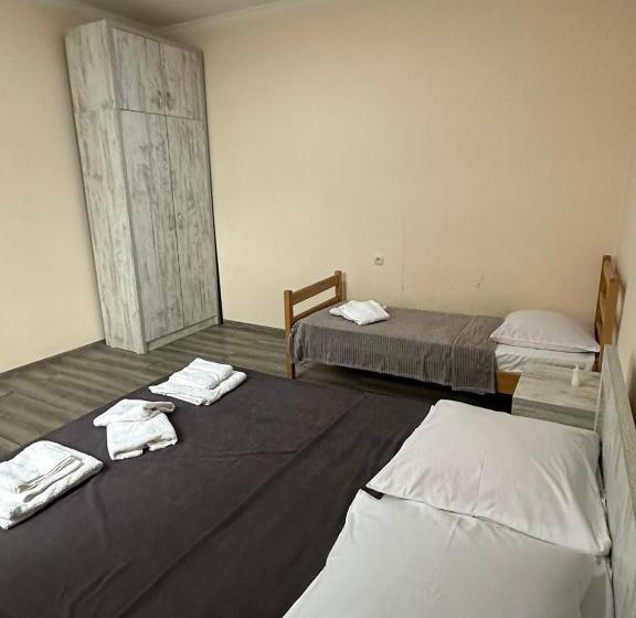 پانسیون Guest House Mukha