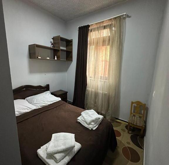 پانسیون Guest House Mukha