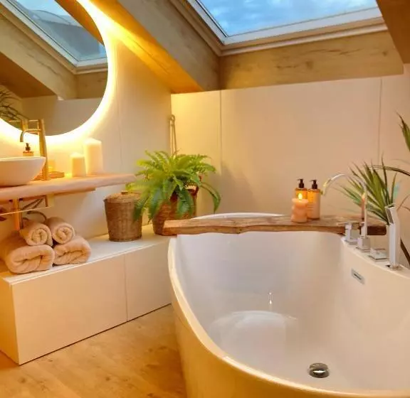 Majatalo La Grange Vorsen Logement Privatif De 100m2 Avec Bain Balnéo, Cabine Infrarouge, Jacuzzi