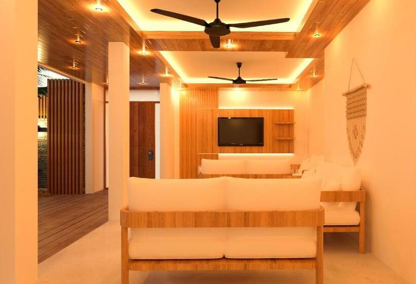 پانسیون Pavona Maldives