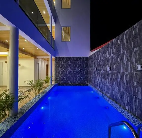 پانسیون Pavona Maldives