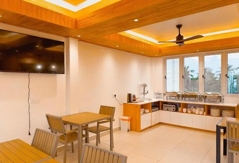 پانسیون Pavona Maldives