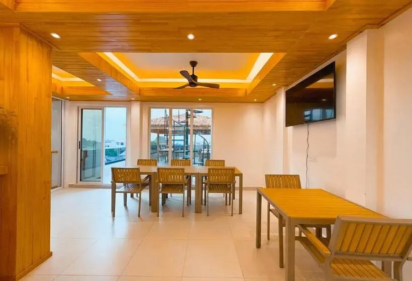 پانسیون Pavona Maldives