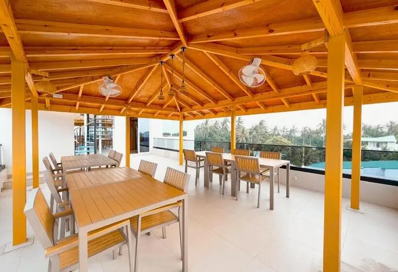 پانسیون Pavona Maldives