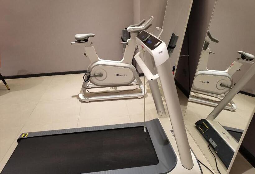 Hantang Hotel Haikou Business College Sun Moon Plaza Duty Free Shop