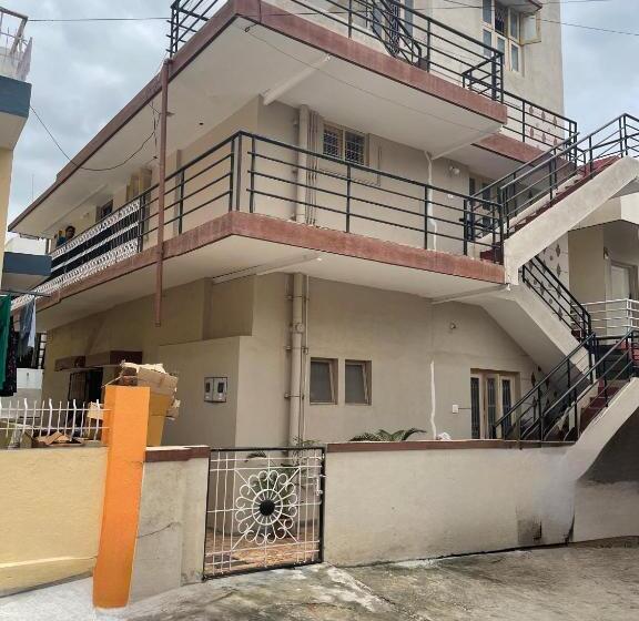 Hospedaria Neha S Homestay