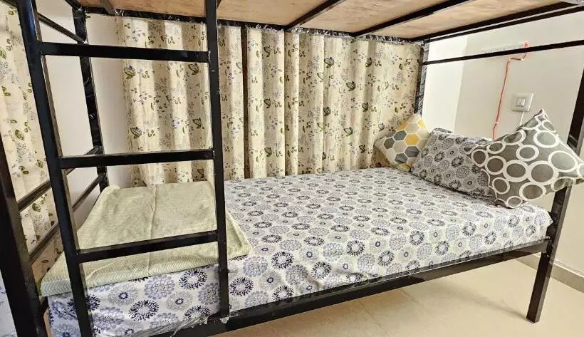 Retkeilymaja Neha S Homestay