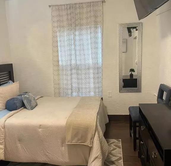 ユースホステル Radiant Retreat #7