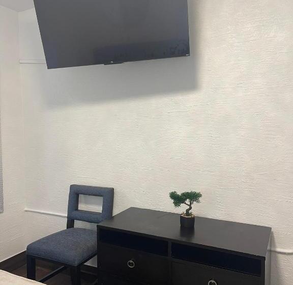 فندق صغير Radiant Retreat #7