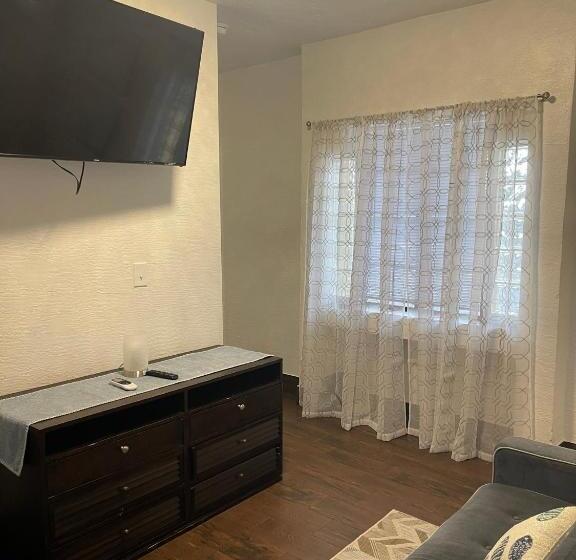 فندق صغير Radiant Retreat #7