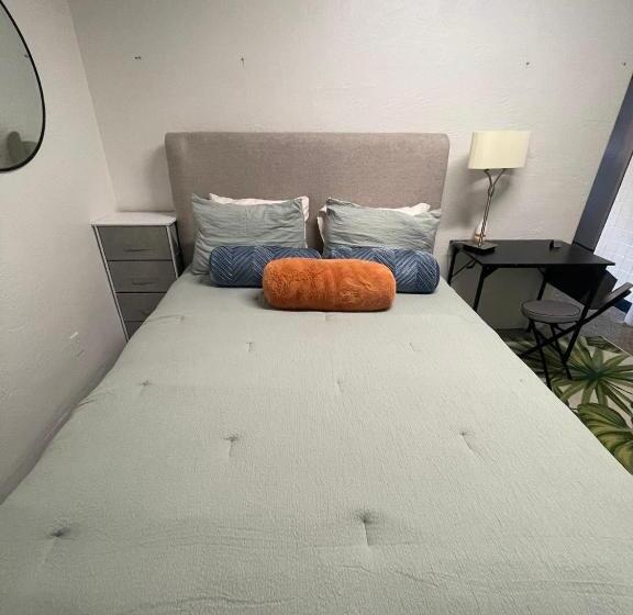 فندق صغير The Penthouse