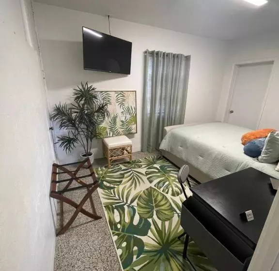 ユースホステル The Penthouse