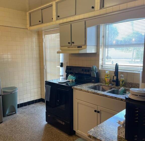 فندق صغير The Penthouse