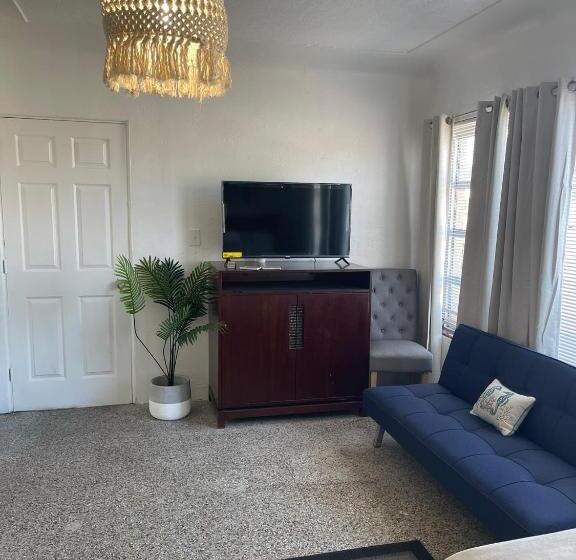 فندق صغير The Penthouse