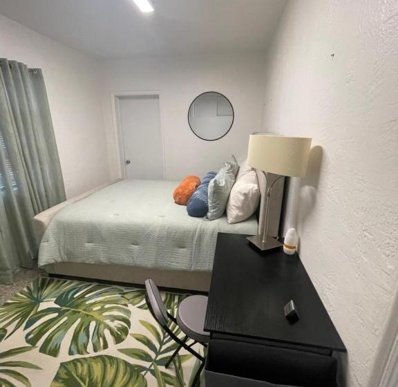 فندق صغير The Penthouse