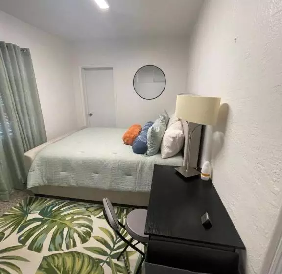 ユースホステル The Penthouse