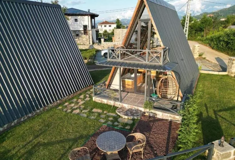 Hotelli çicek Bungalov