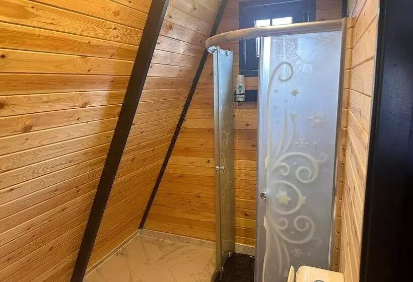 Hotelli çicek Bungalov