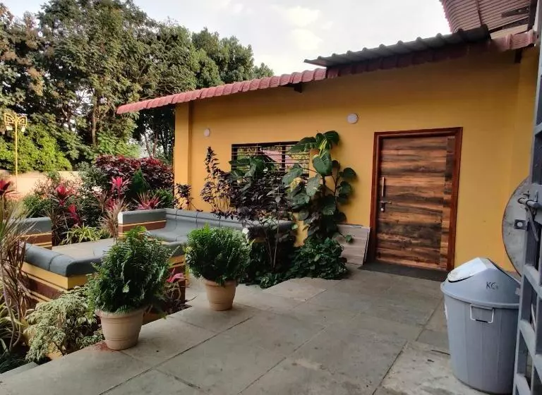 ホテル Kashmir Farmhouse   Hyderabad