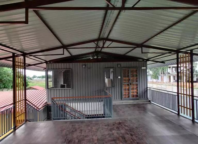 ホテル Kashmir Farmhouse   Hyderabad