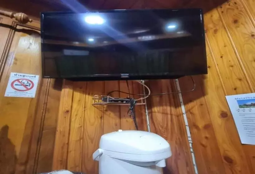 Hotelli Metathsana Resort