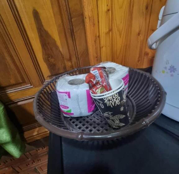 Hotel Metathsana Resort