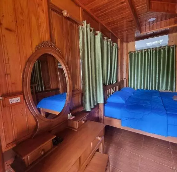 Hotelli Metathsana Resort