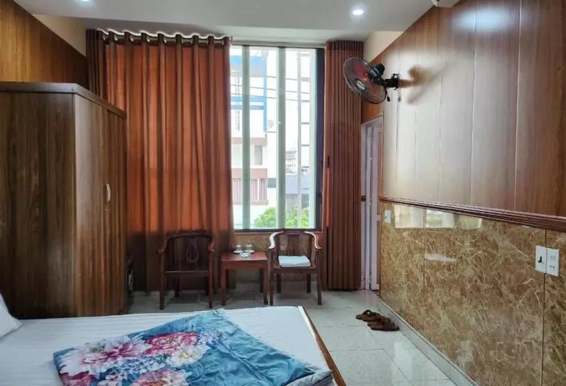 هتل Quỳnh Vy