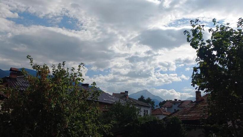 بنسيون Dumanova House