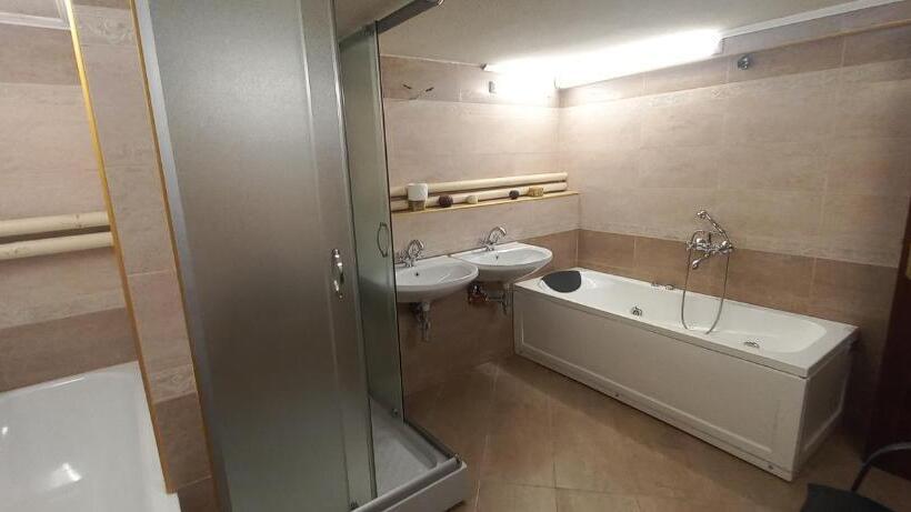 بنسيون Dumanova House