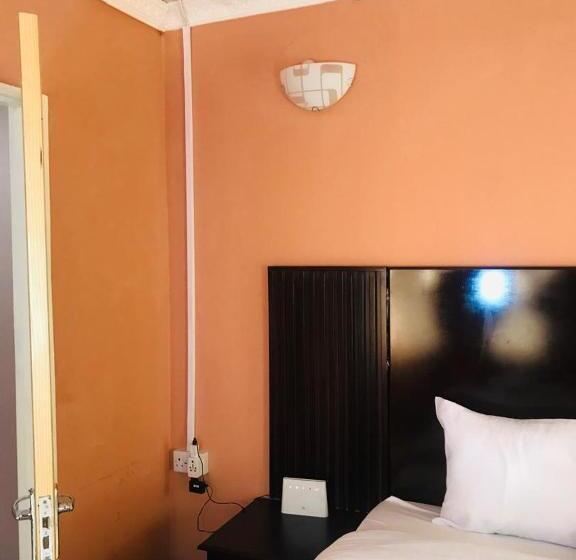 پانسیون Nova Spaces Guest House