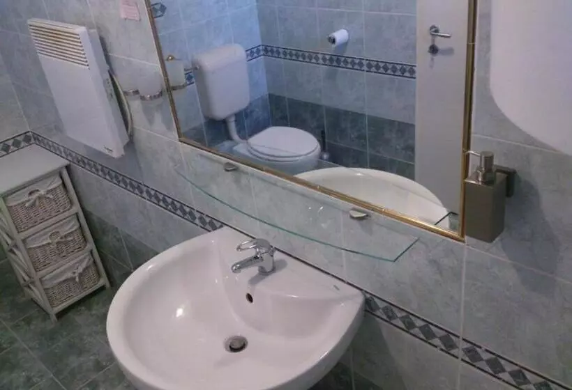 پانسیون Private Room In The Apartment