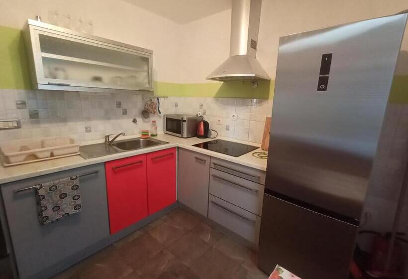 پانسیون Private Room In The Apartment