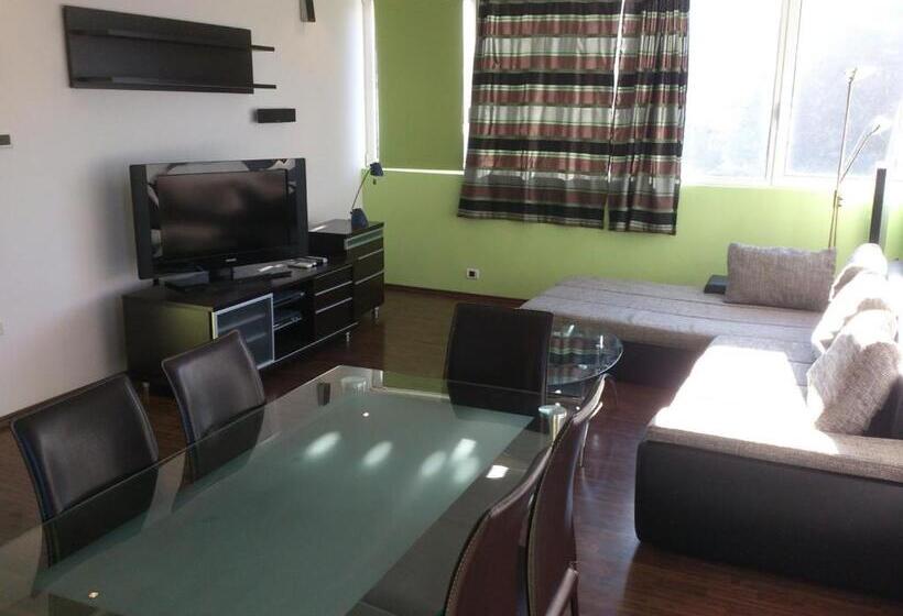 پانسیون Private Room In The Apartment