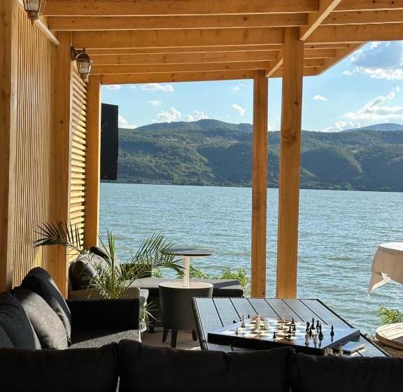 Pensiunea Casa Viselor